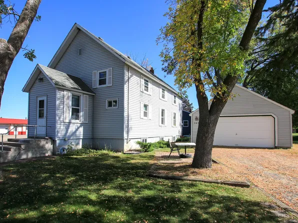 345 N Main St, Buffalo Lake, MN 55314