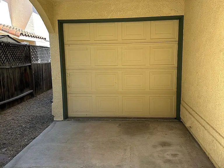 2170 Bel Air Pl — Photo 14