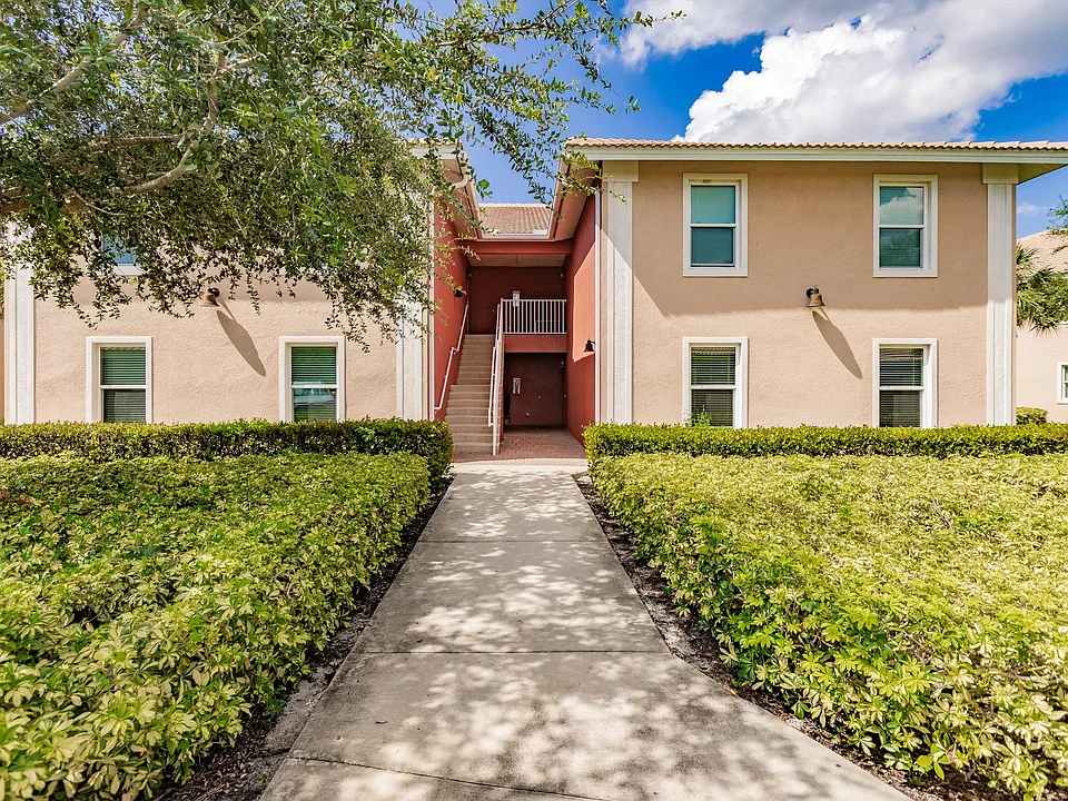 27420 Palmesta Cir #12
