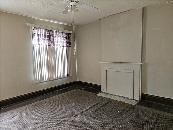 4th image of 4620 Pope Ave