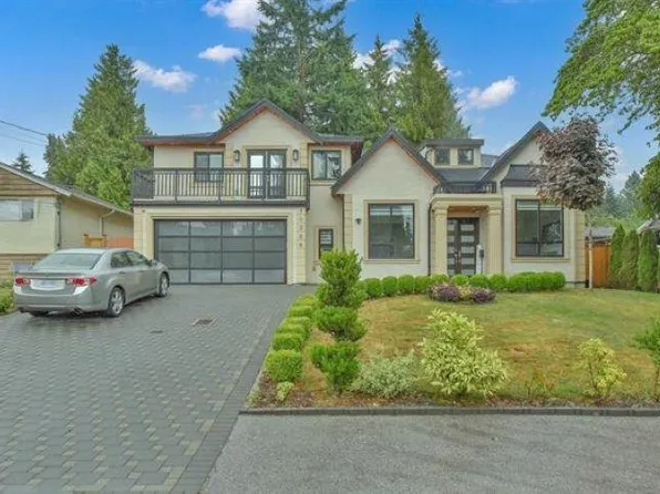 10266 126th St, Surrey, BC V3V 5E7