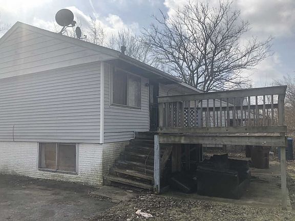 3rd image of 22434 Nichols Ave