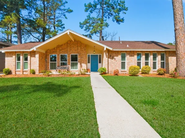 218 Tree Trunk Dr, Spring, TX 77388