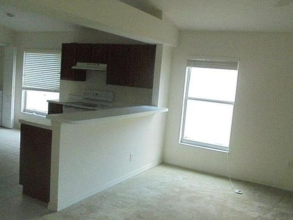 5th image of 12532 Lake Vista Dr