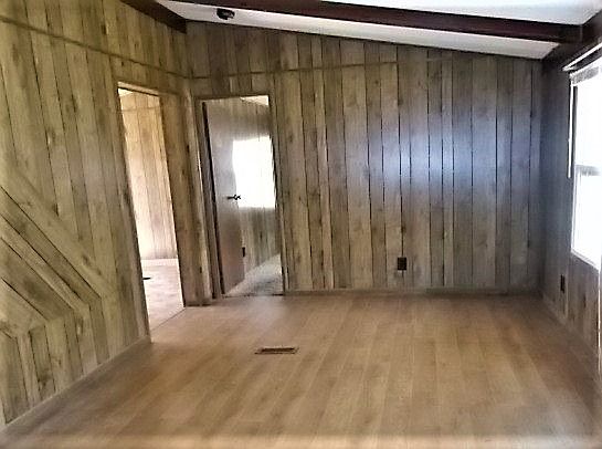 Additional Living Room