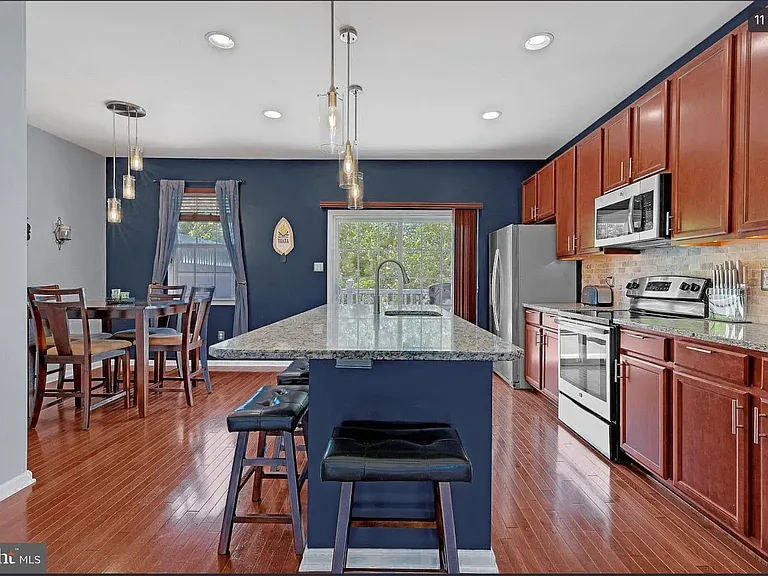 423 Dogwood Dr — Photo 11