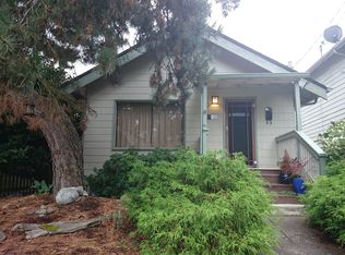 749 N 75th St, Seattle, WA 98103