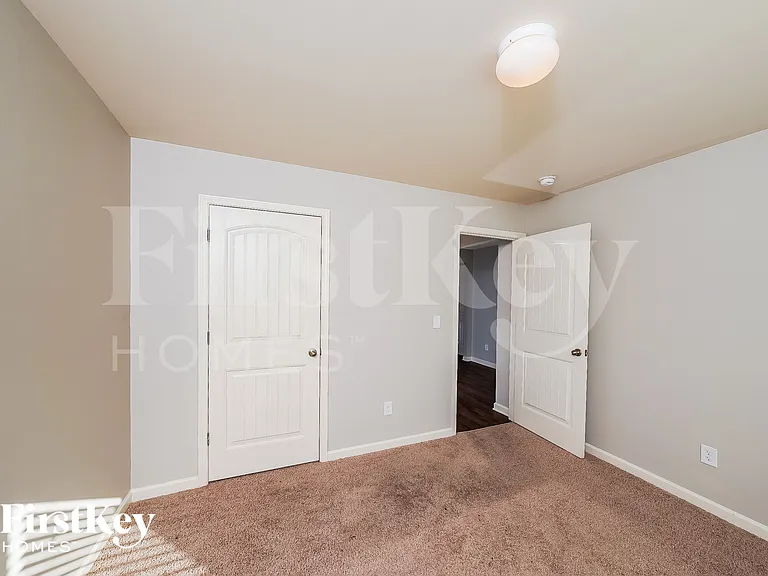 4683 Deer Foot Path — Photo 10