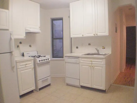 Rented by Blue Star Apartments | media 10