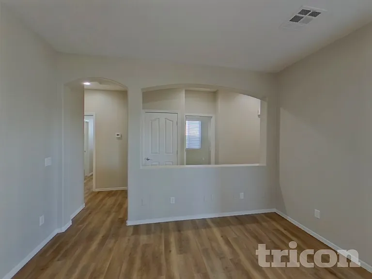 19431 N San Pablo St — Photo 3