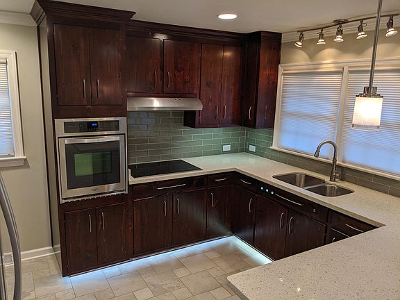 OMG that kitchen!