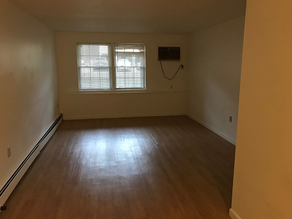 1st image of 2001 White Cedar Blvd #2001