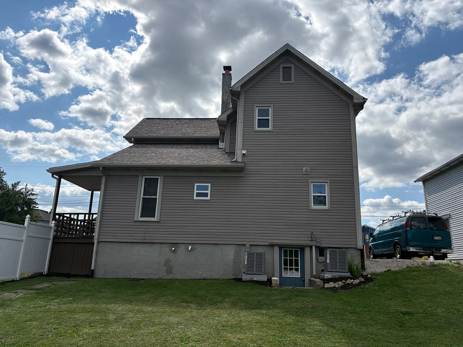 4 bed, 1718 sqft, $1,600 — Photo 3