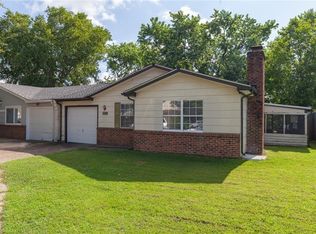 904 Spring Garden Ln, Virginia Beach, VA 23452