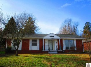 213 Longview Dr, Paducah, KY 42001