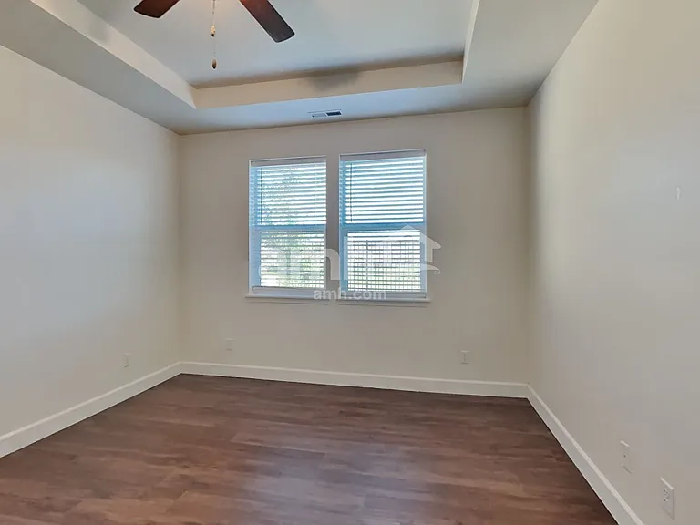 275 E Sicily Dr — Photo 9