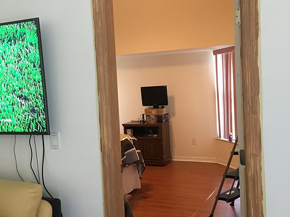 1st image of 110 Marion Oaks Mnr