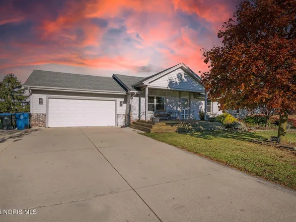 5305 Cedar Point Rd, Oregon, OH 43616