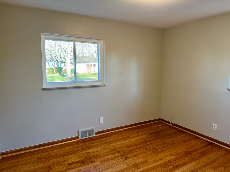 6590 Rockland St — Photo 18
