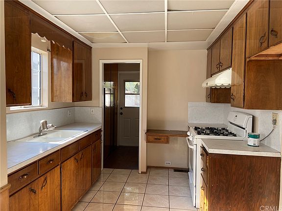 4th image of 6149 Kauffman Ave