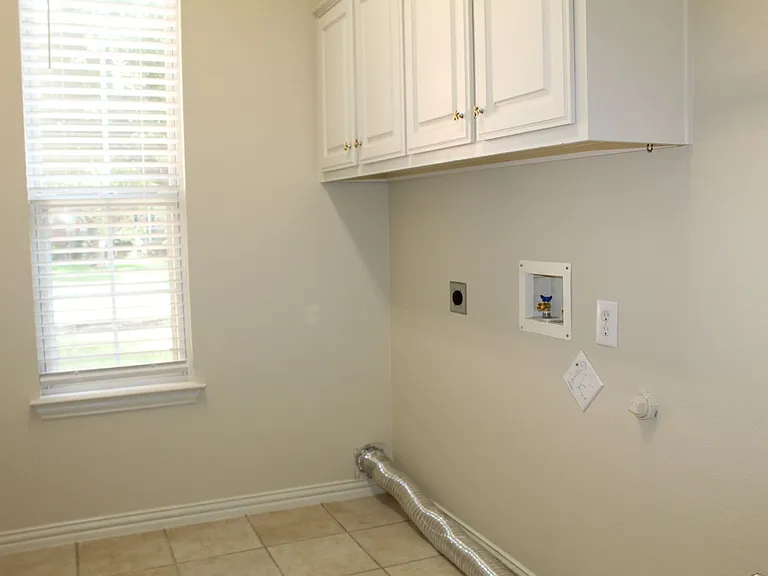 11000 Breezewood Dr — Photo 23