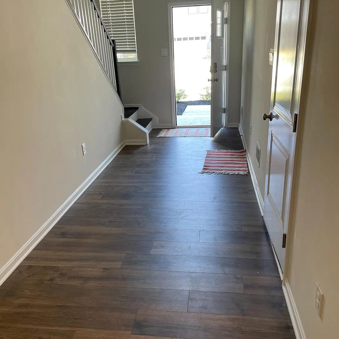 3 bed, 3.5 bath, 2192 sqft, $3,150 — Photo 3