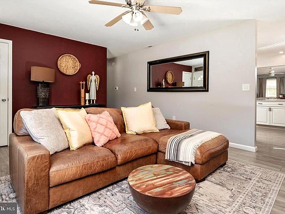 5th image of 1029 Romancoke Rd