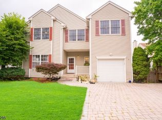 42 Huntley Way, Bridgewater, NJ 08807