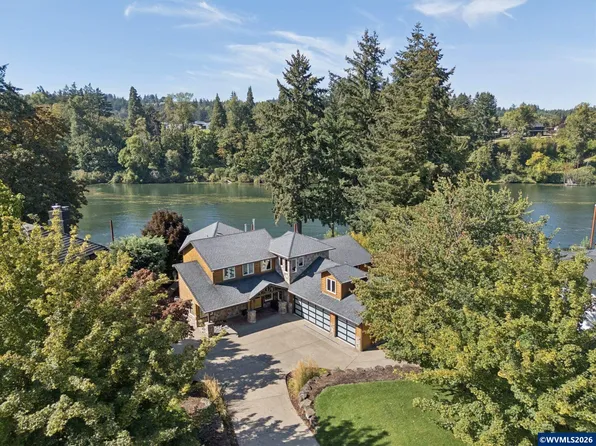 24649 NE Butteville Rd, Aurora, OR 97002