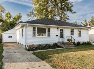 709 36th St NE, Cedar Rapids, IA 52402
