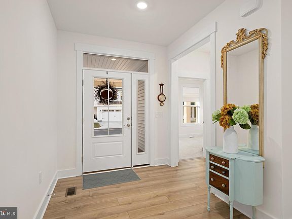 5th image of 24176 Heartleaf Rd