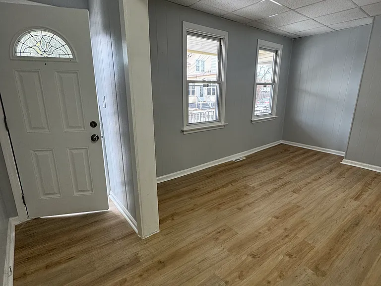 111 Henry St — Photo 20