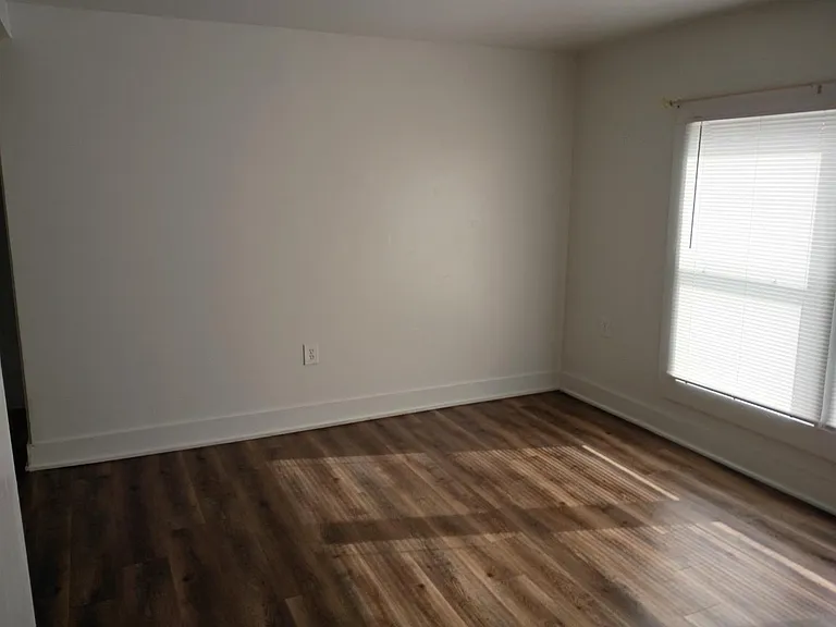 Unit Photo