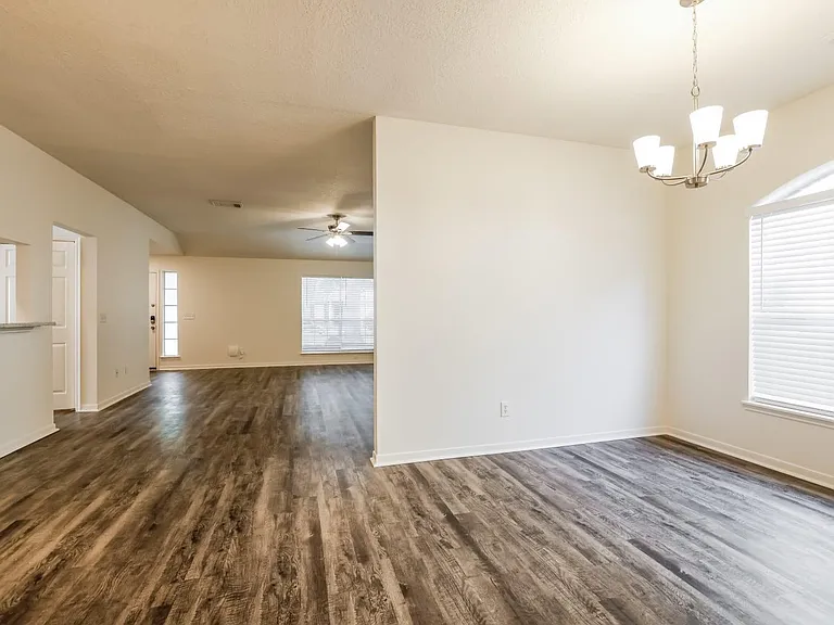 5741 Forest Timbers Dr — Photo 6