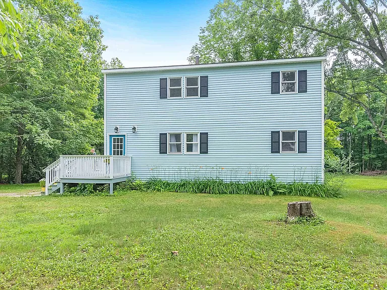44 Sunny View Dr — Photo 1
