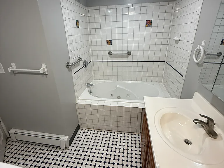 51 Reed St #1L — Photo 6