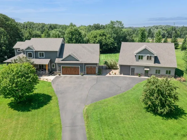 8955 Acacia Ave NE, Monticello, MN 55362