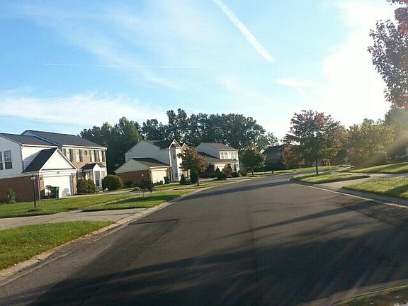 4th image of 45112 Greenbriar Dr #165