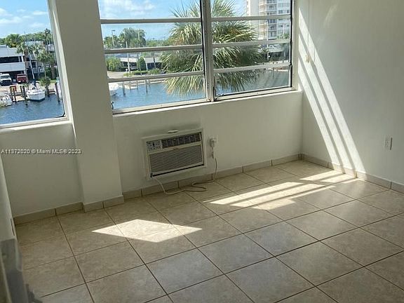 4th image of 220 Kings Point Dr APT 302