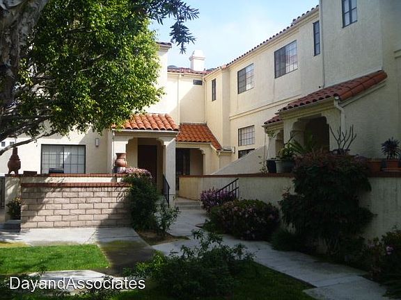 3rd image of 2267 W Carson St APT E