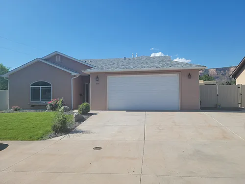 608 Peony Dr Photo 1