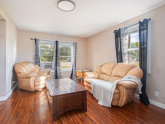 4th image of 5983 E Apple Ave