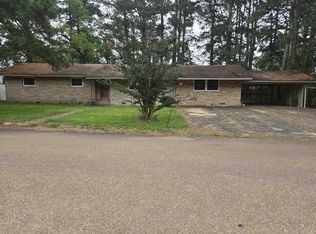 106 N Oakley St, Fordyce, AR 71742