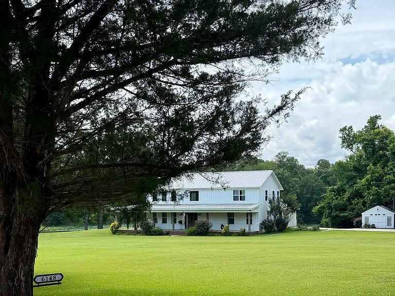 6148 Fisher Ferry Rd — Photo 2