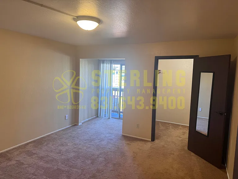 910 Wainwright Street - Monterey — Photo 5