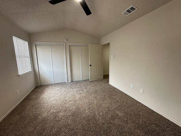 10410 Cymbal Dr — Photo 9