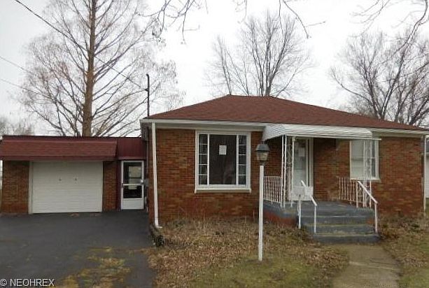 1st image of 316 Fern St