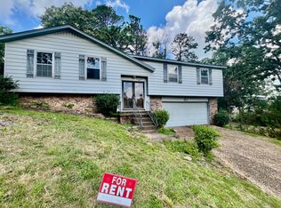 318 Alamo Dr, Little Rock, AR 72211