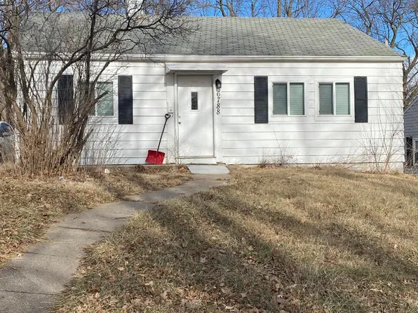 6788 Charles St, Omaha, NE 68132