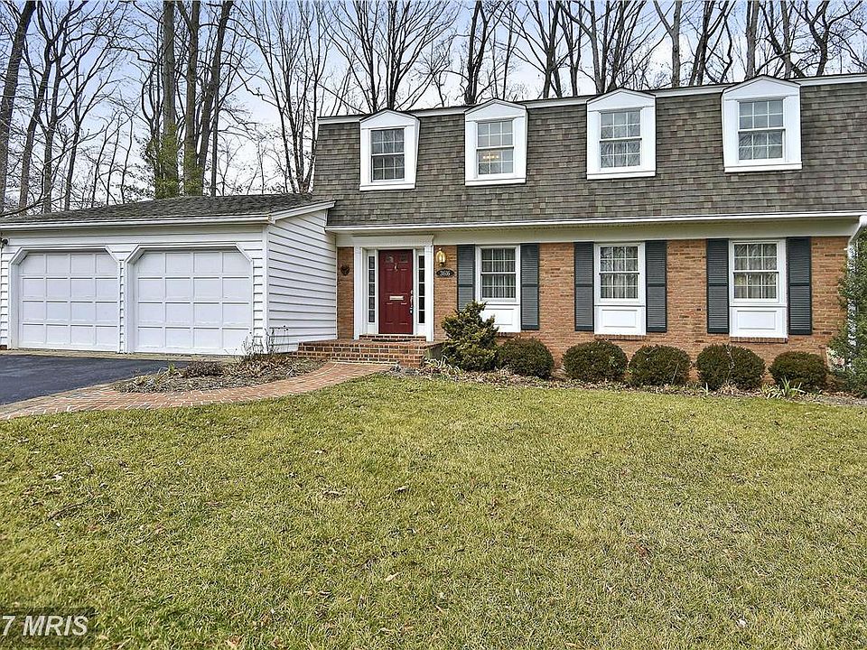 1st image of 3616 Camelot Dr